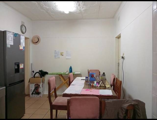 3 BEDROOM HOUSE FOR SALE IN VANDERBIJLPARK CE 2..